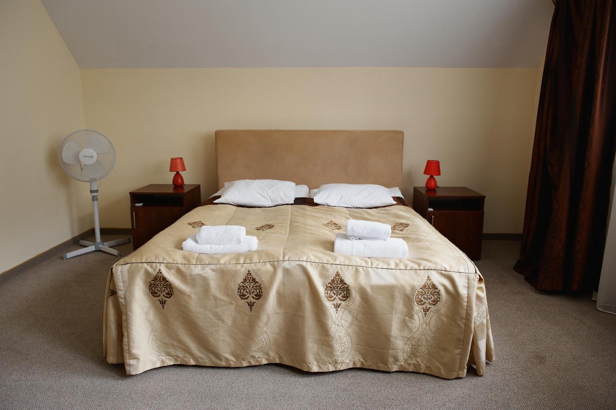 Hotel Marina Nielisz Cameră foto